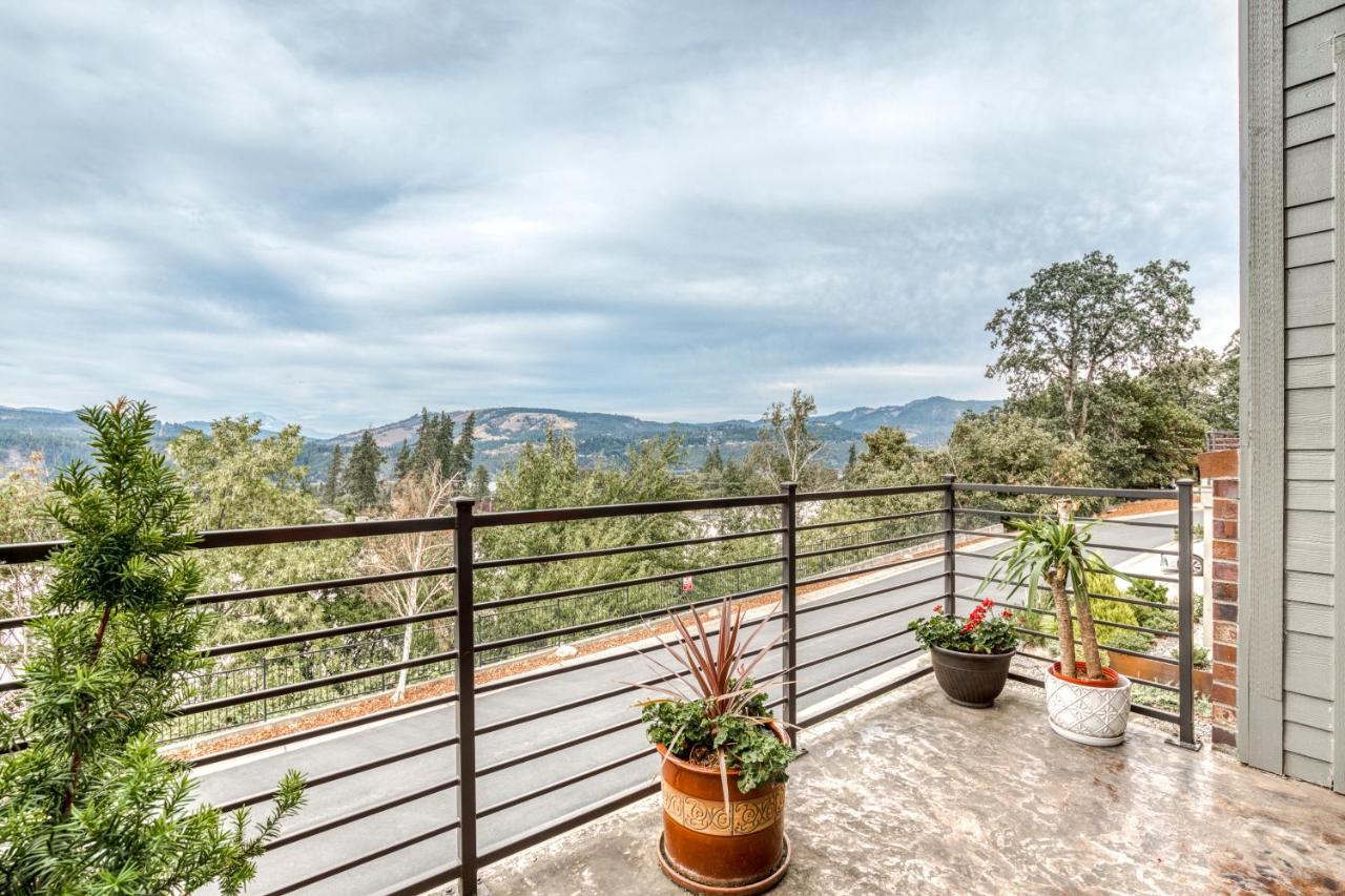 Mt Adams River View House Худ Ривър Екстериор снимка